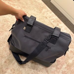 The Mini Weekender in Navy: BEIS